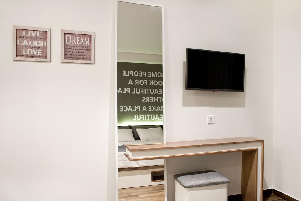 Chrysalis Studios สตาวรอส ภายนอก รูปภาพ